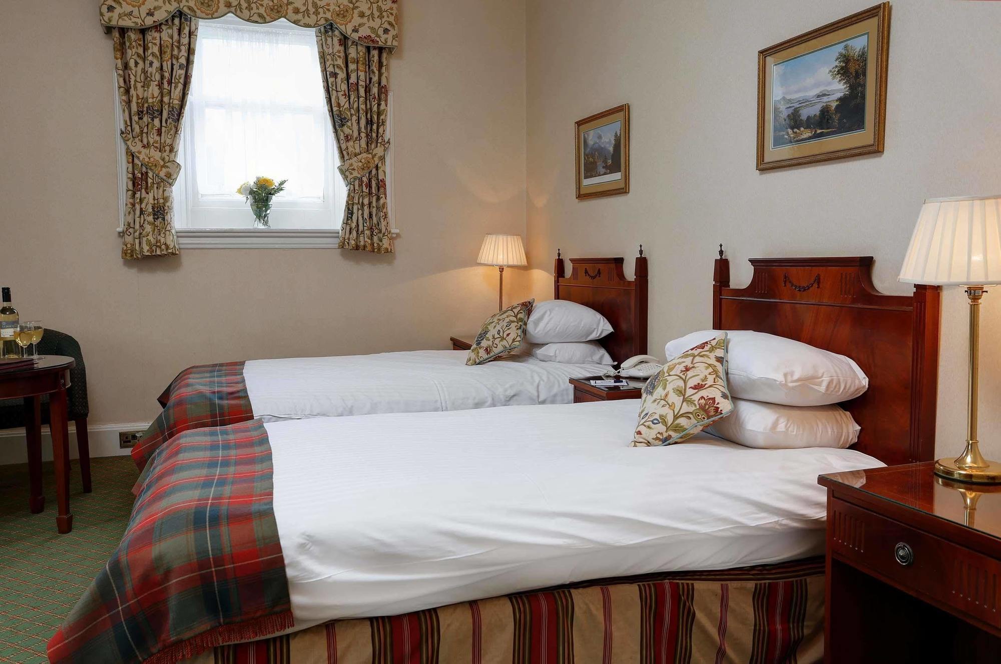 Best Western Cartland Bridge Hotel Ланарк Номер фото